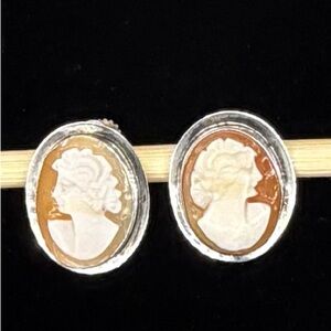 Vintage Cameo Sterling .925 Earrings